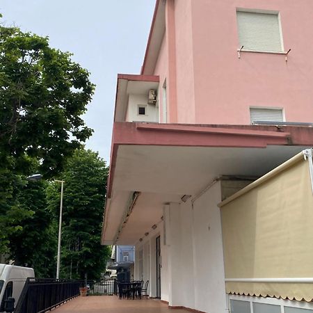 Hotel Piccari Nuova Gestione Римини Экстерьер фото