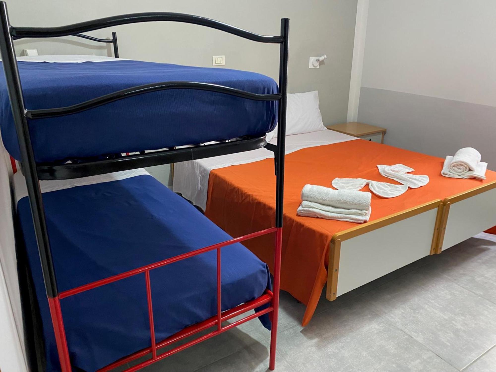 Hotel Piccari Nuova Gestione Римини Экстерьер фото