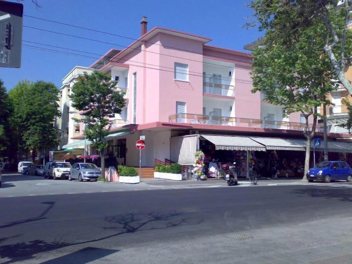Hotel Piccari Nuova Gestione Римини Экстерьер фото