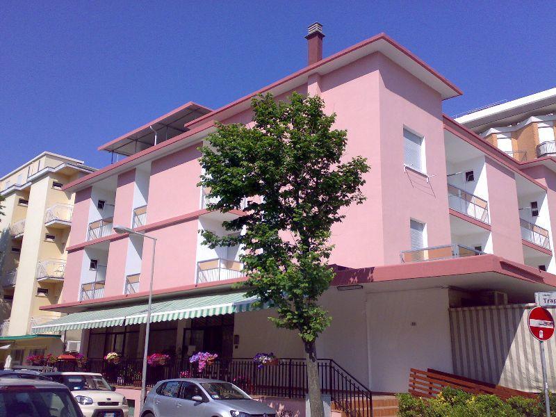 Hotel Piccari Nuova Gestione Римини Экстерьер фото